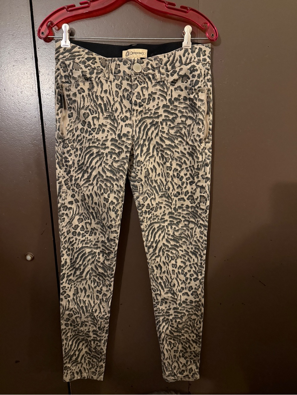 Democracy “Ab” technology Skinny Jeans in brown with Black Animal Print - Picture 1 of 6
